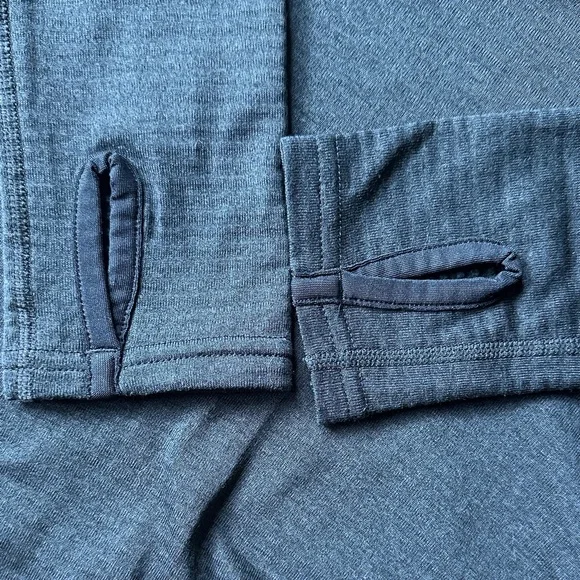 Patagonia Capilene 4 Black Quarter Zip Top - Picture 4 of 10